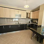 דירה Sion Sarand Holidays *