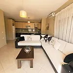 Sion Sarand Holidays סרנדה