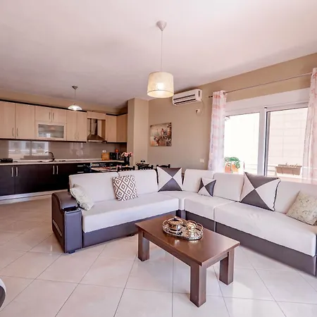Sion Sarand Holidays Daire