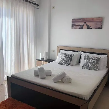 Sion Sarand Holidays Apartment *